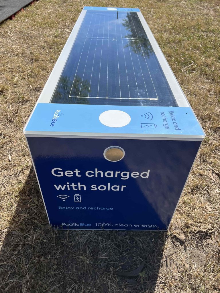 smart solar bench